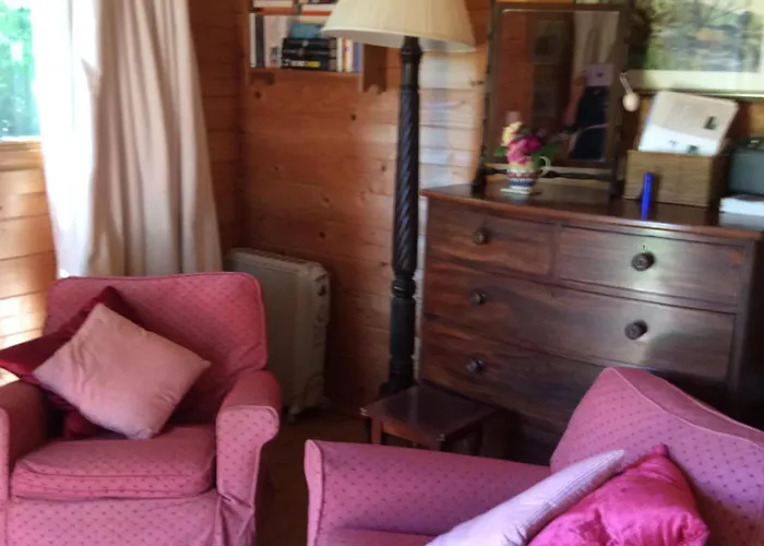 Pet Friendly - Hikers Paradise - South Facing