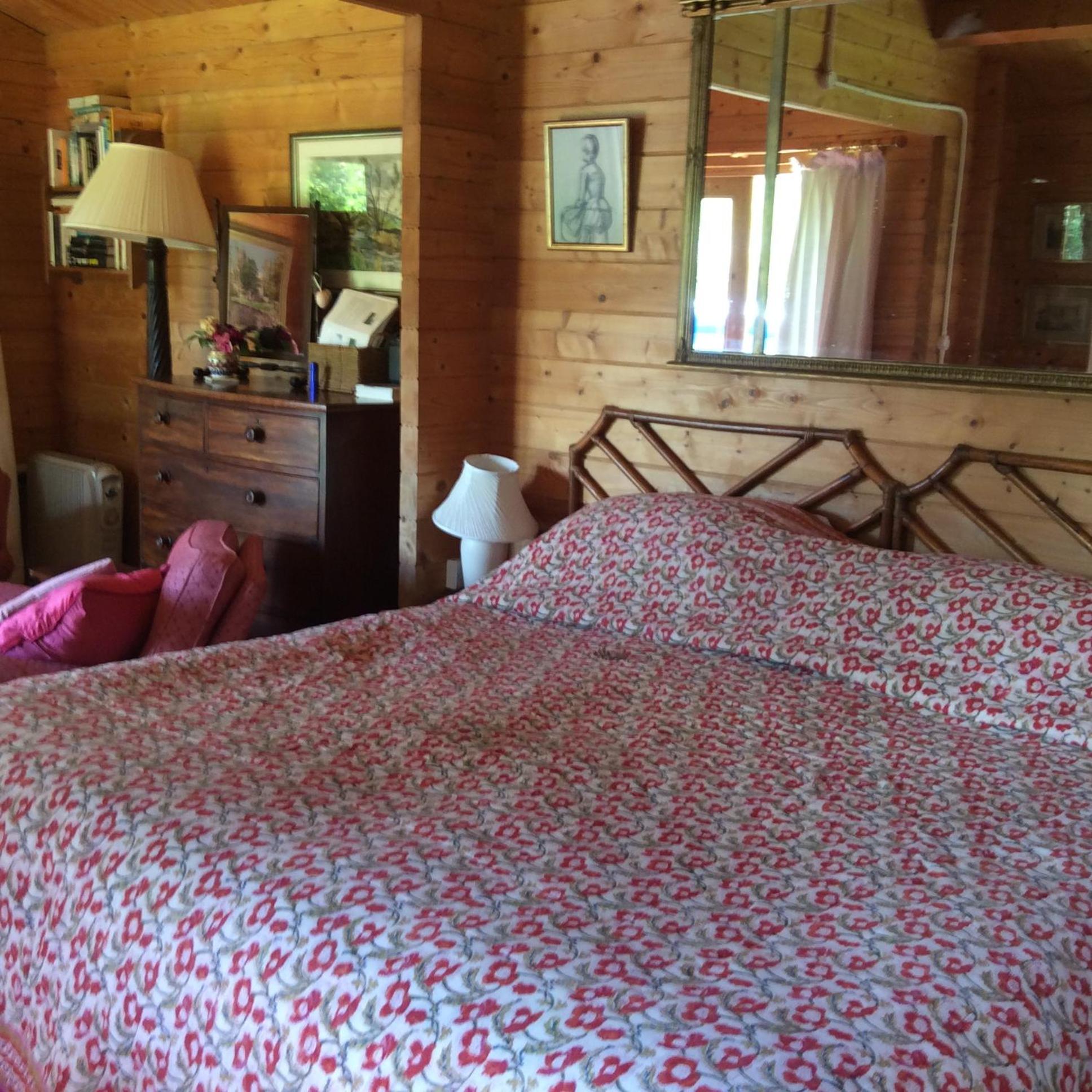 Pet Friendly - Hikers Paradise - South Facing Holiday home Wells