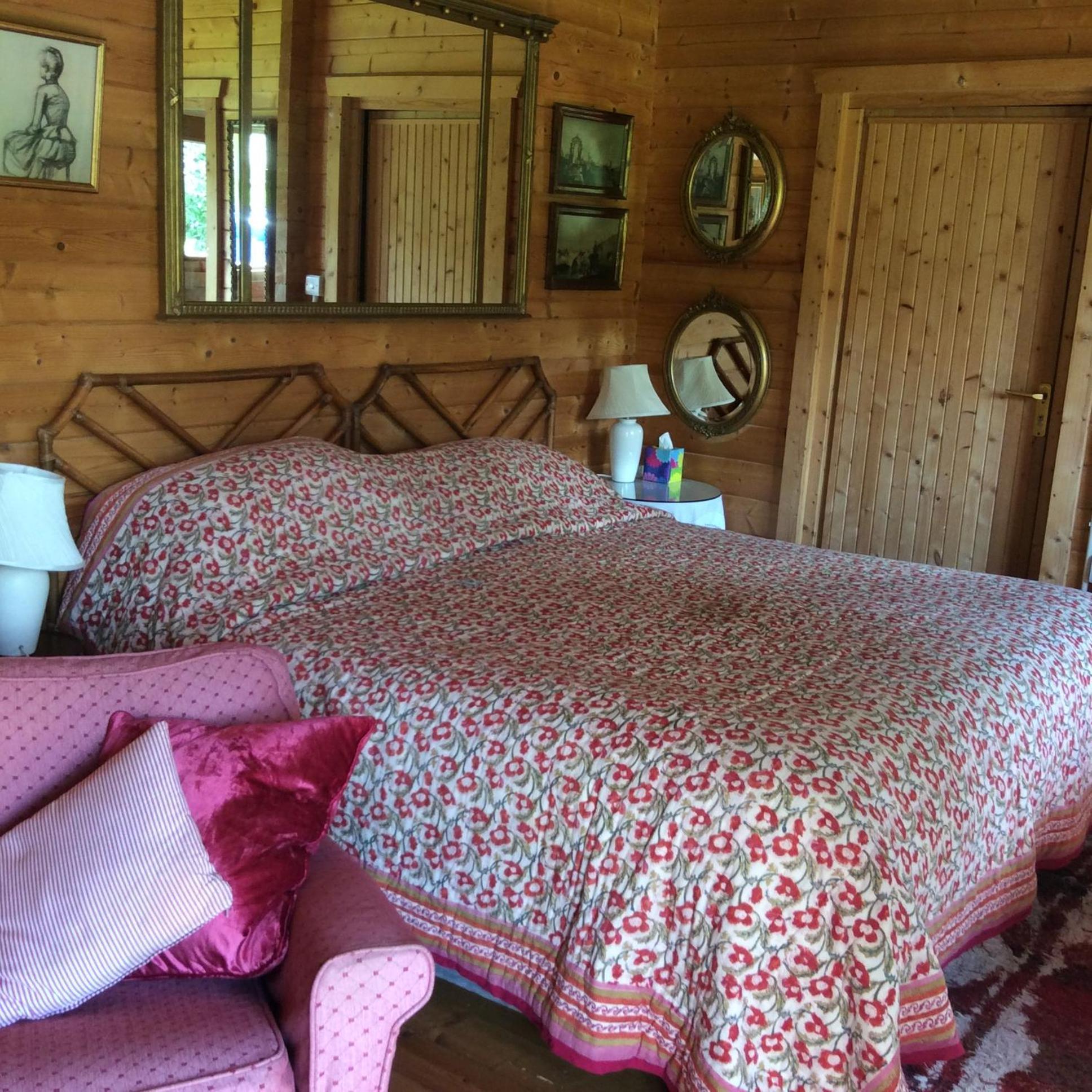 Pet Friendly - Hikers Paradise - South Facing * Wells